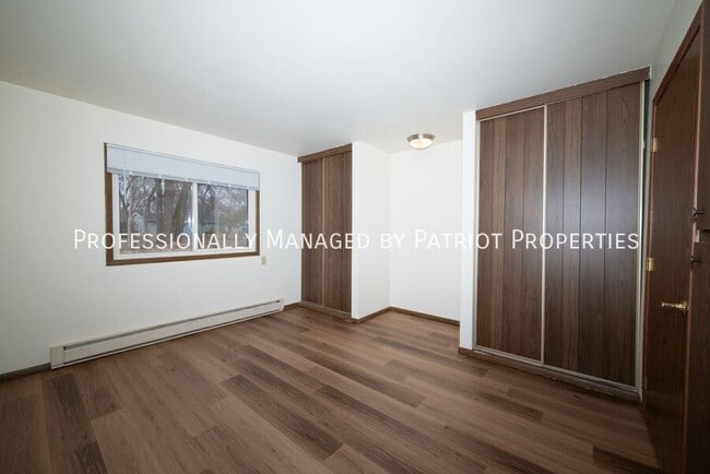 Foto del edificio - 724 Chase Blvd