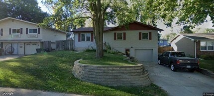 Building Photo - 12627 Holmes St