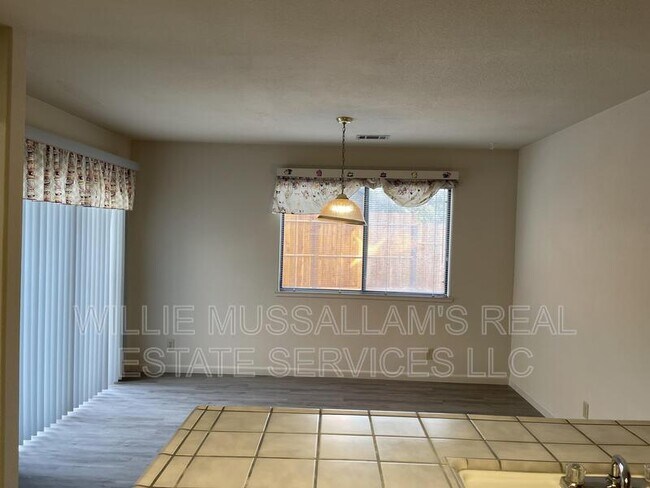 Foto del edificio - 1011 Snowgoose Ln