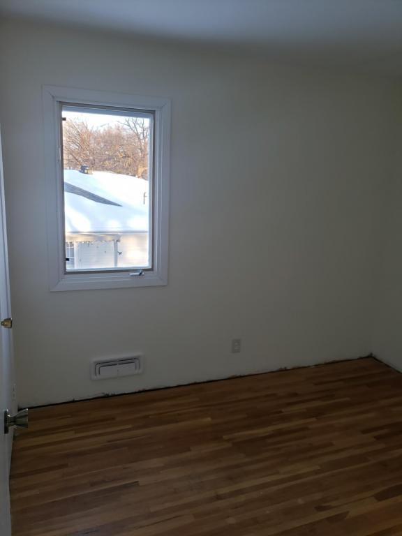 Building Photo - 124 105th Avenue NE