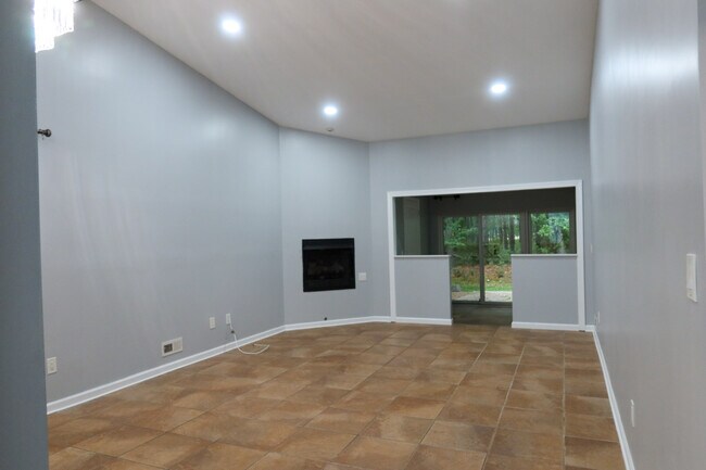 Foto del edificio - 116 Club Pl
