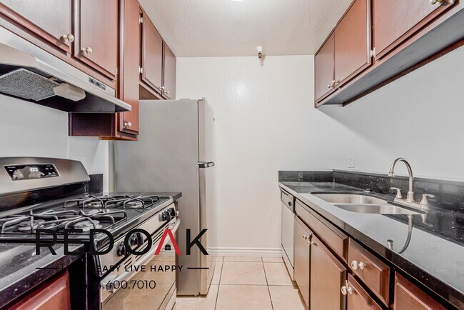 Foto del edificio - 4323 Eagle Rock Blvd