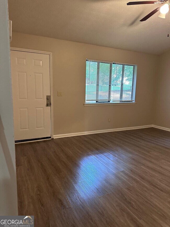 Building Photo - 9249 Woodgreen Way