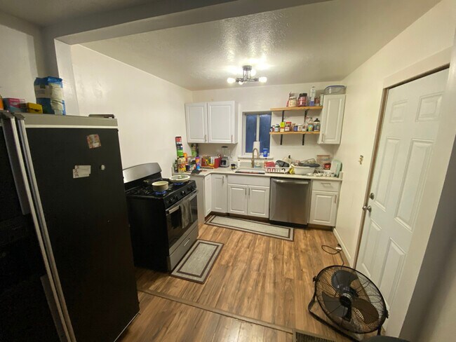 Foto del edificio - 2085 Cedar St