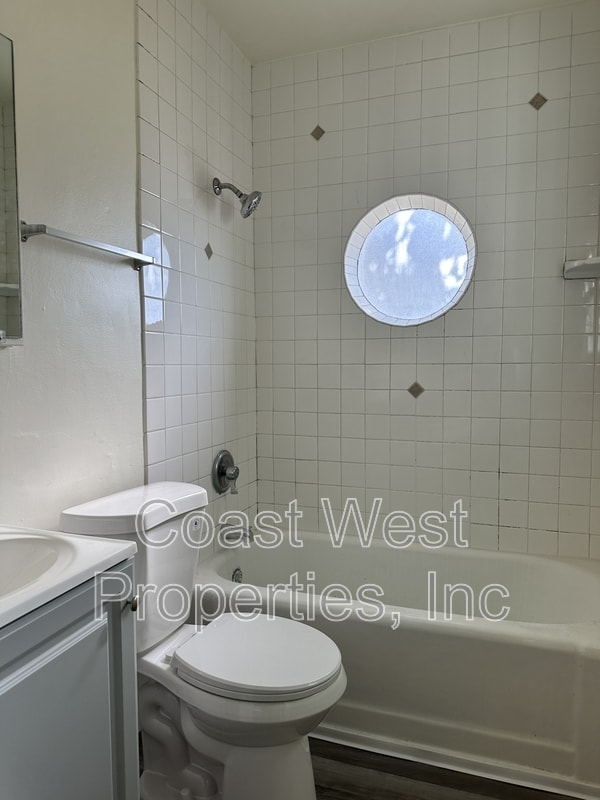 Foto del edificio - 1098 E Madison Ave