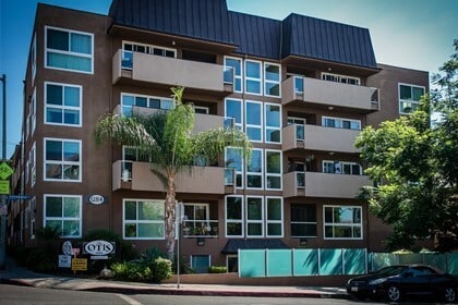 Building Photo - 1284 Havenhurst Dr