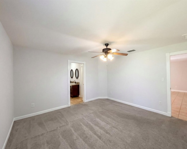 Building Photo - 2037 Recker Hwy