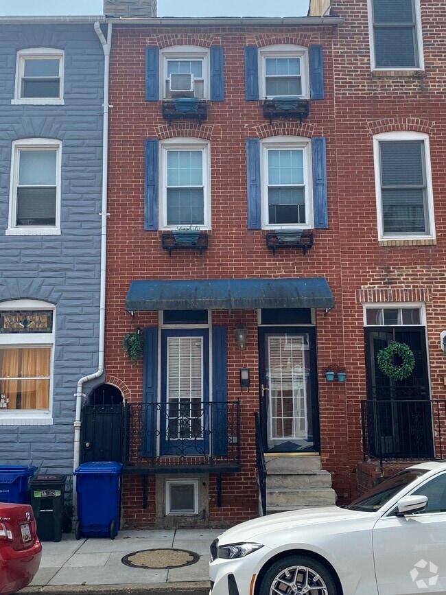 Building Photo - 310 S Exeter St