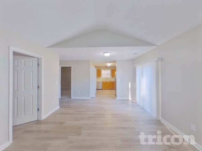 Foto del edificio - 562 Chisolm Way