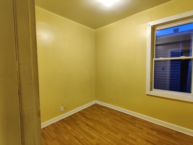 Foto del edificio - 3046 W Fletcher St