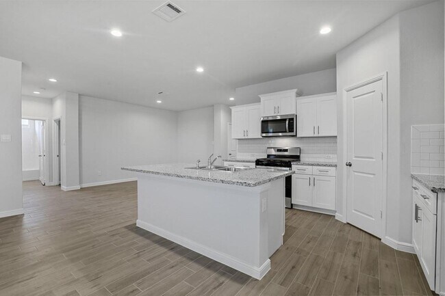 Foto del edificio - 5447 Gold Pond Drive