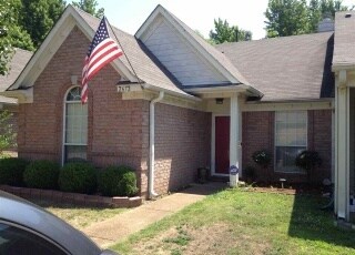 Primary Photo - 2672 Grove Manor Way