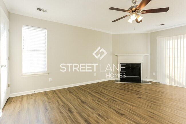 Building Photo - REDUCED! Now offering $500 off first full ...