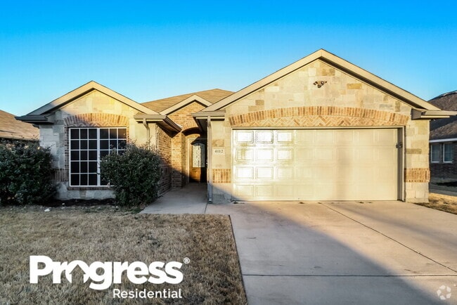 Building Photo - 4112 Bridle Path Ln