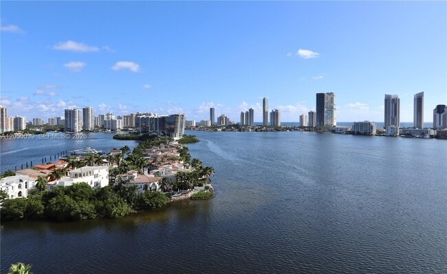 Building Photo - 3000 Island Blvd