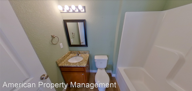 Building Photo - 4 br, 4.5 bath House - 905 Sunset Avenue