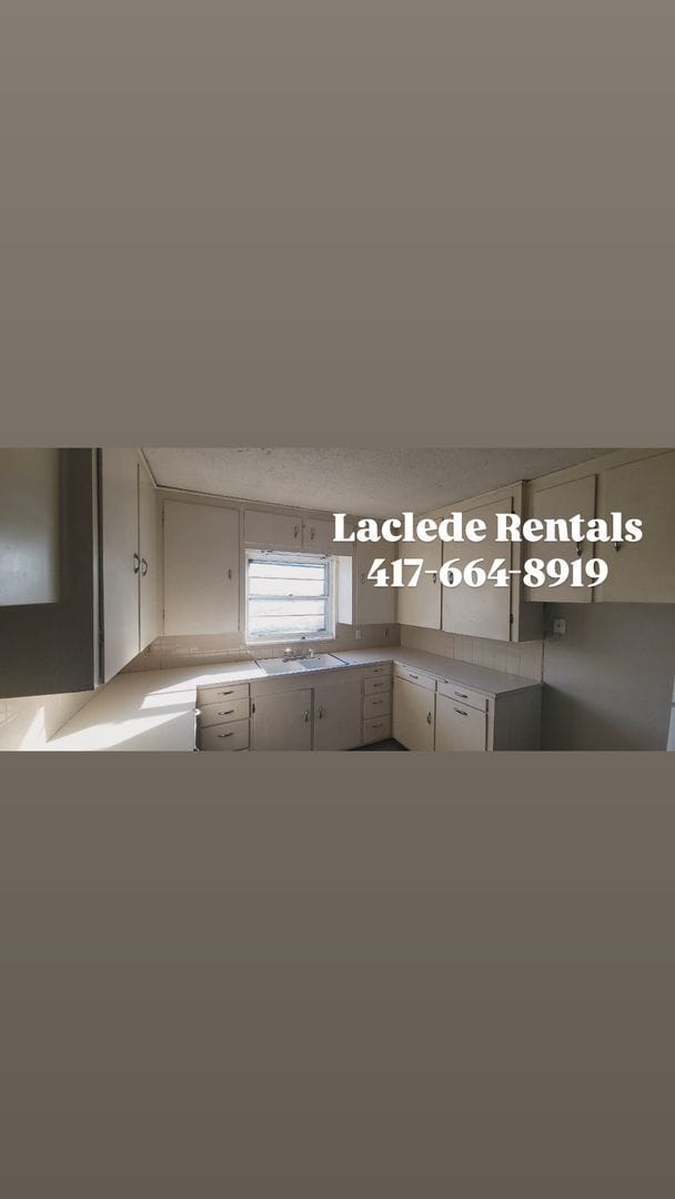 Foto del edificio - 4 BEDROOM 1 BATH HOUSE FOR RENT