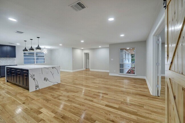 Foto del edificio - 11221 Elbeck Dr