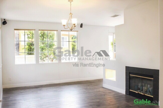 Foto del edificio - 24210 Amaryllis Ct