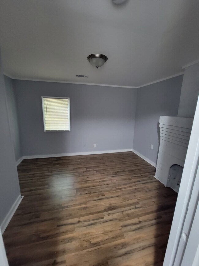 Building Photo - 1344 D F Fuller Dr