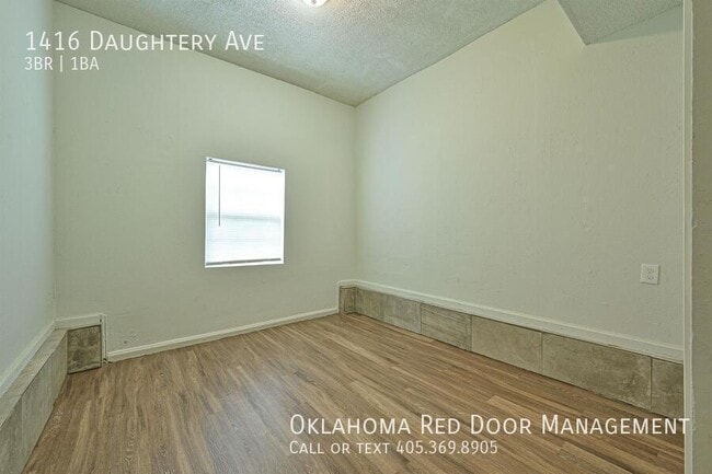 Building Photo - 1416 Daughtery Ave-
