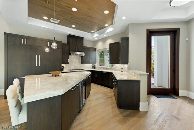 Foto del edificio - 9169 Mercato Way