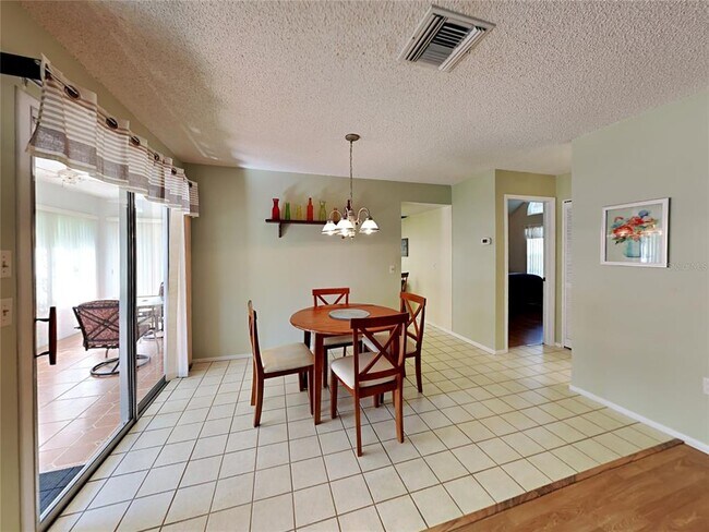 Building Photo - 2280 Danwood Dr