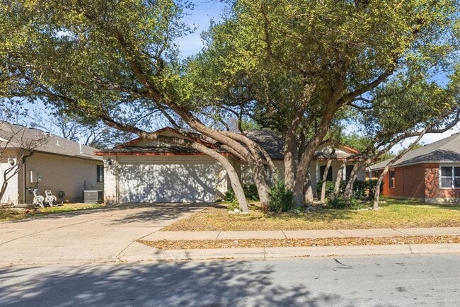 Foto del edificio - 1102 Fossil Cove