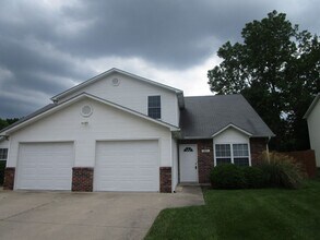 Building Photo - 5013-5015 Roscoe Rdg