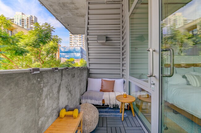 Foto del edificio - 1025 Island