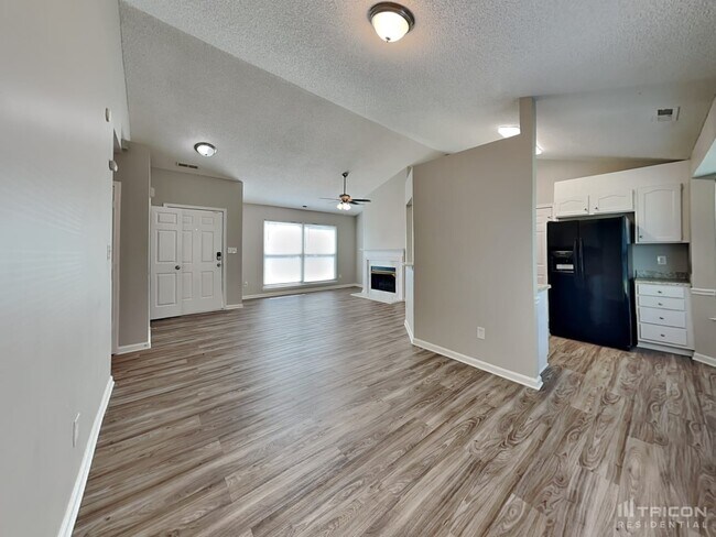 Foto del edificio - 4115 Alexis Ct SW