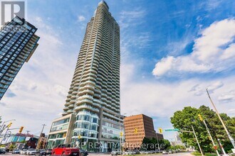 Building Photo - 805 Carling Ave