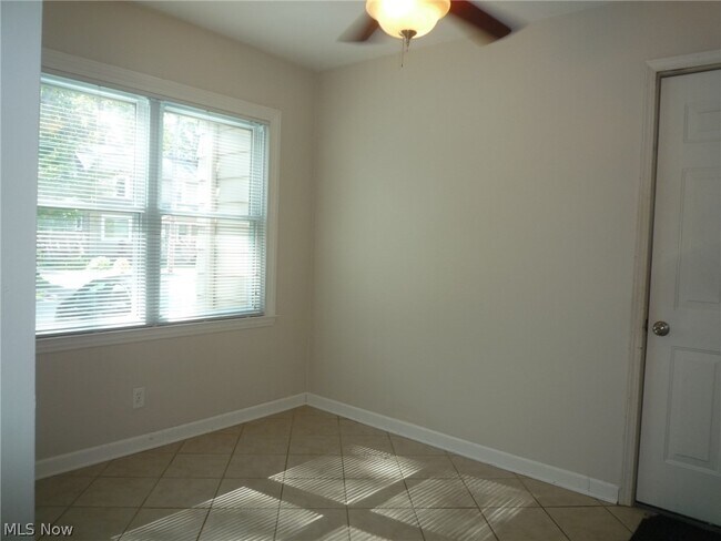 Foto del edificio - 2827 Norwood St