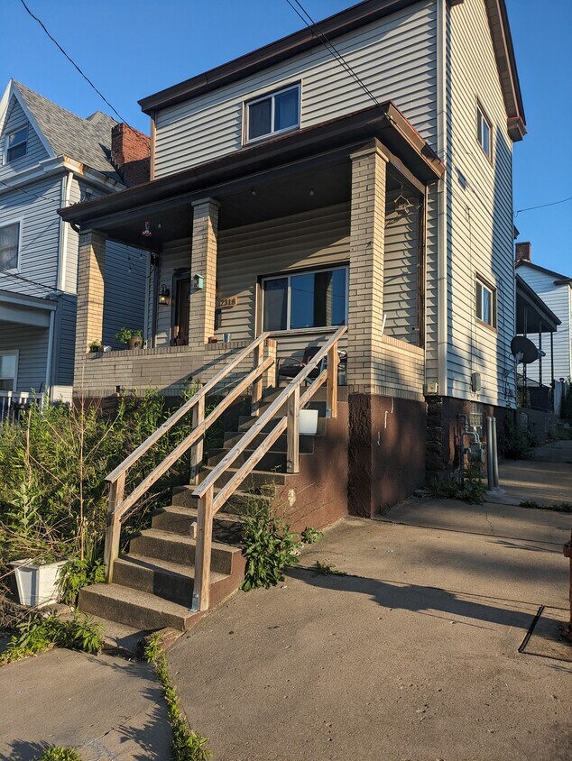 Primary Photo - 2318 Eccles St