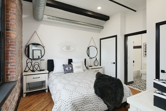 Foto del edificio - 2Bed/2Bath in heart of Phoenixville