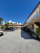 Building Photo - 441 Collins Ave