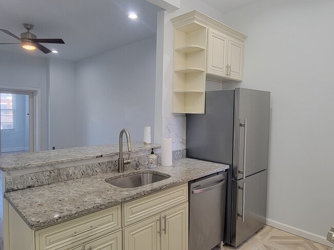 Kitchen - 8538 102nd St