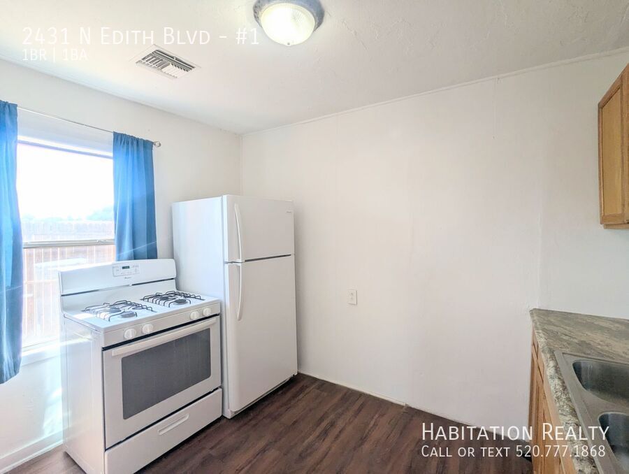 Primary Photo - Adorable 1bed/1bath home + office/den, gat...