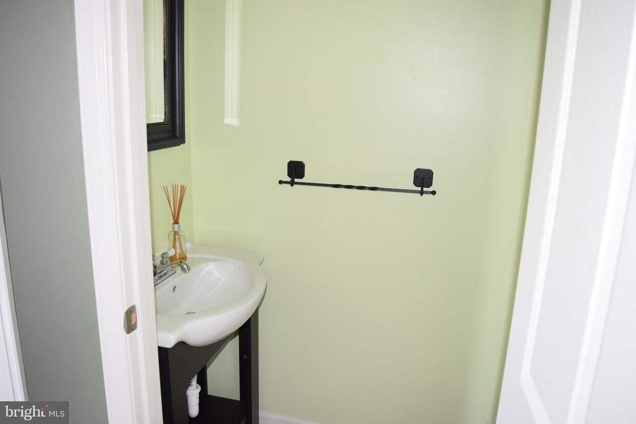 328 Larose Dr, Valley Township, PA 19320 Townhome Rentals in Valley