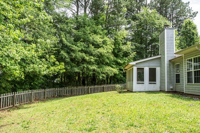 Foto del edificio - Gorgeous 3 bedroom 2 bath ranch style home...