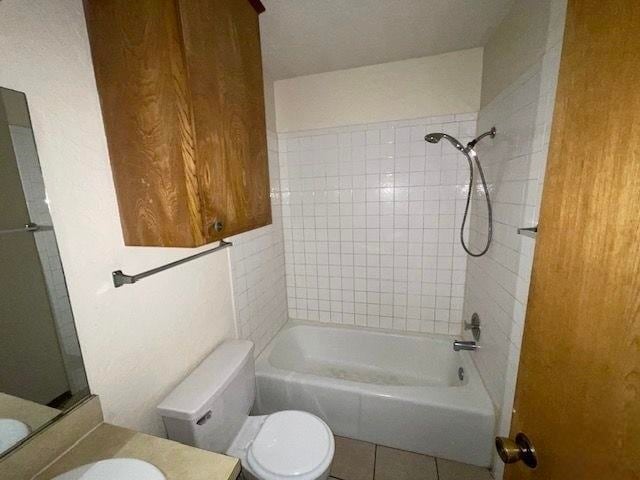 Building Photo - 1912 SW D Ave