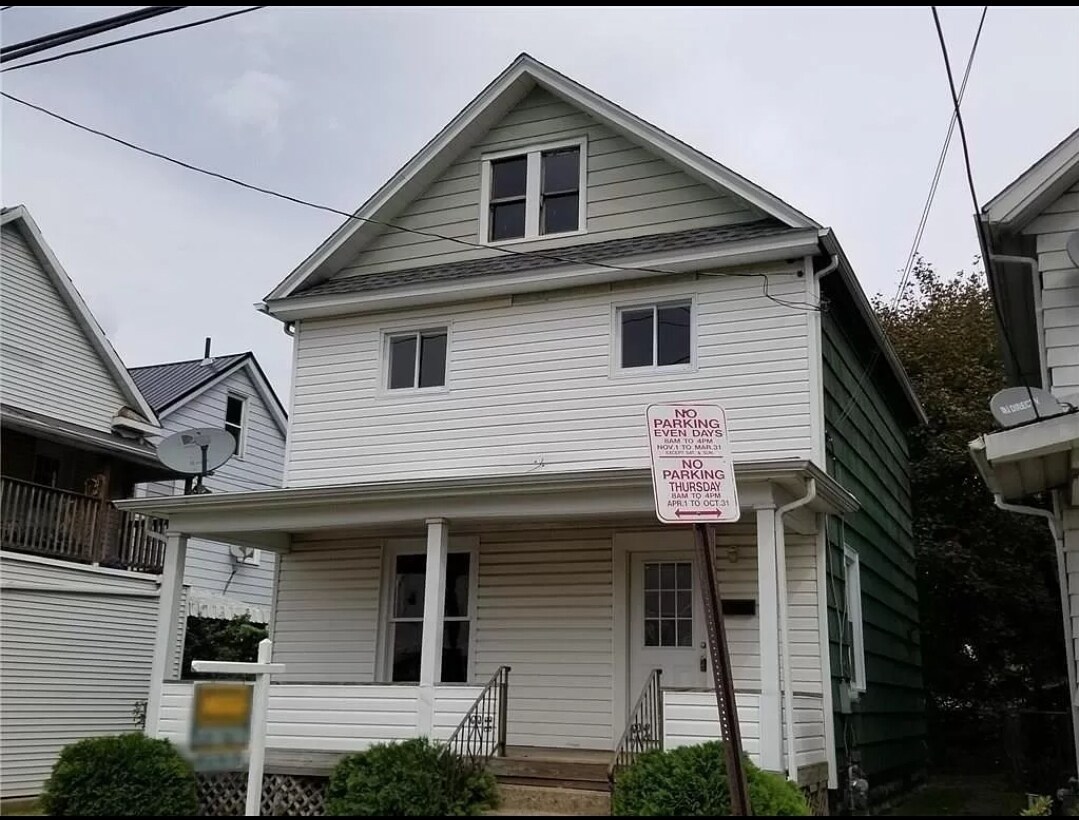2109 Cranberry St, Erie, PA 16502 House for Rent in Erie, PA