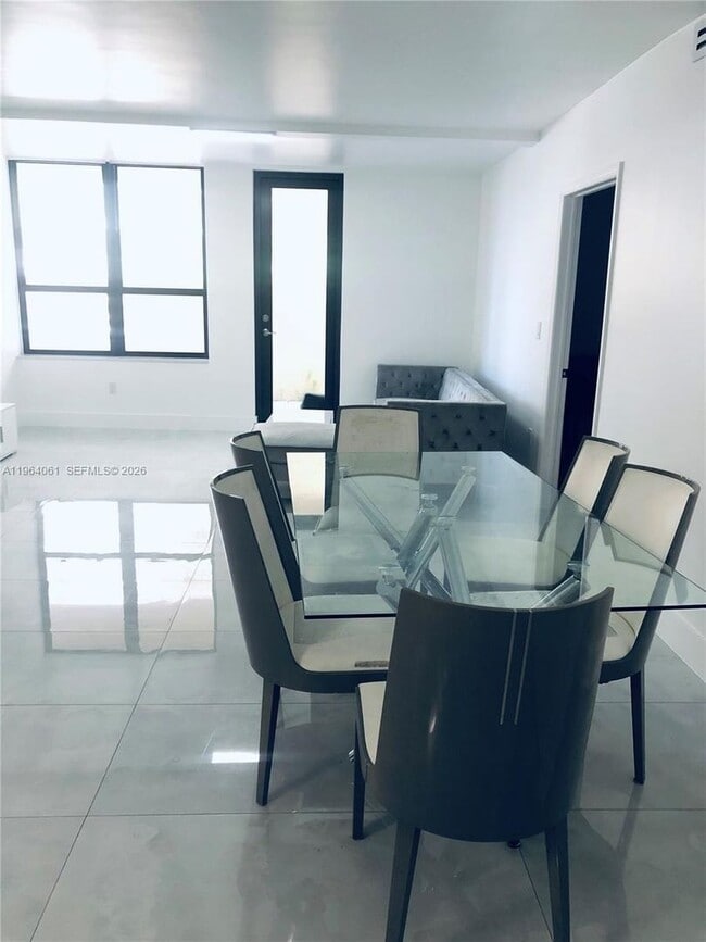 Building Photo - 10185 Collins Ave