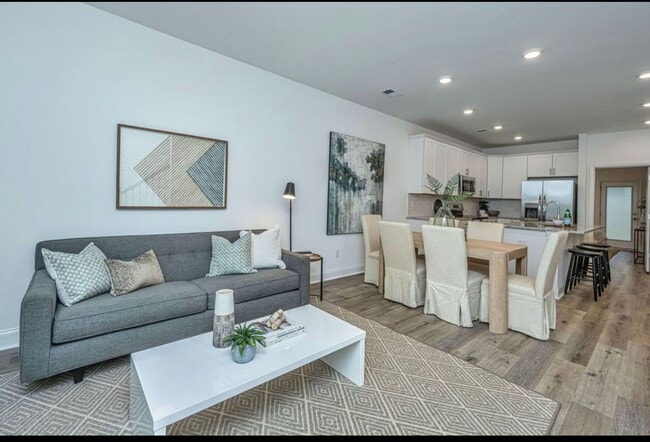 Building Photo - Brand-New 3BR Home in desirable Wando Neig...