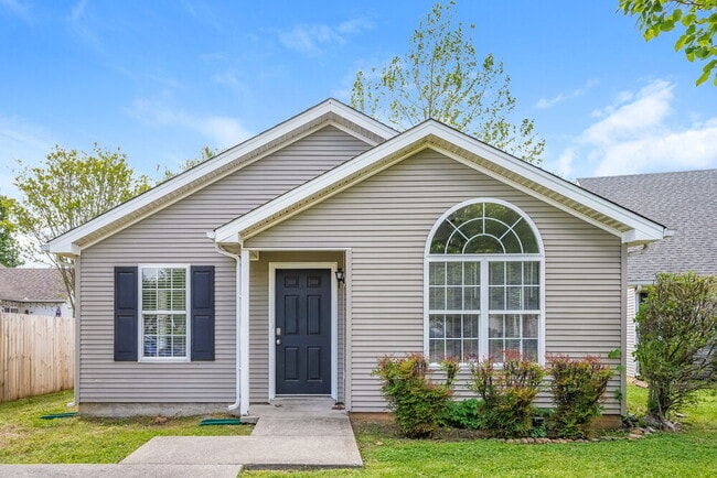 Building Photo - 1515 Rochester Dr