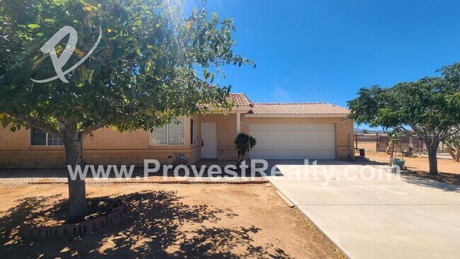 Foto del edificio - 21221 Nandina St