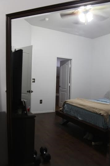 Building Photo - 4 Bedroom, 2 bath home