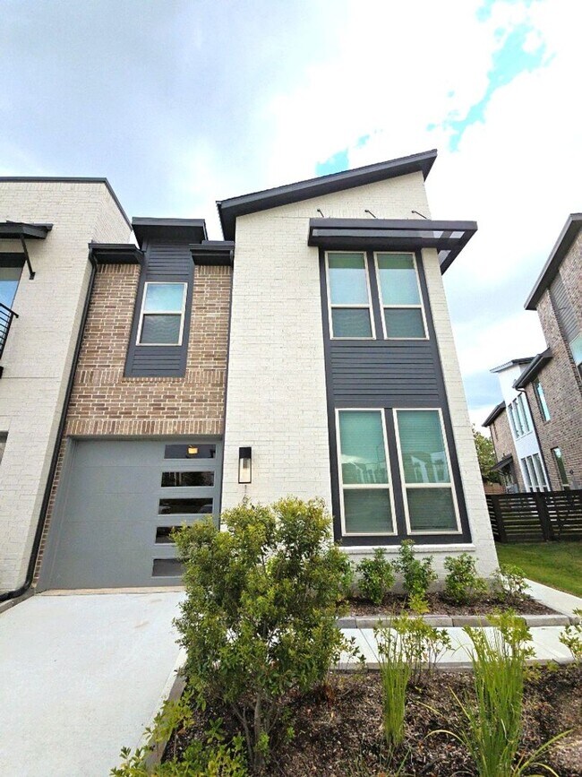 Building Photo - 16518 Amber Patina Ln