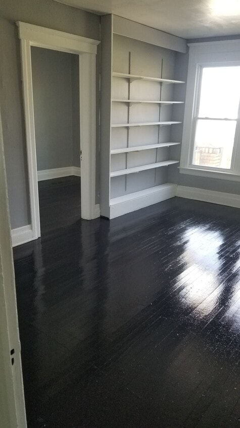 Foto principal - 4865 Dubois St