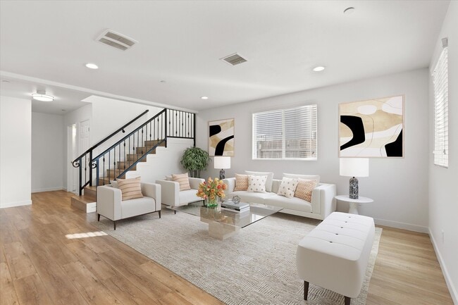 Building Photo - 7310 Roseberry Ave